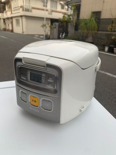 配送無料当日配送‼️ 炊飯器　他にも出品✨洗濯機　冷蔵庫　大阪　兵庫　京都　奈良
