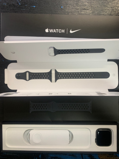 【美品】Apple アップル Apple Watch アップル ウォッチ Nike SE 44mm MYYK2J/A ナイキ デジタル 腕時計 2021/05/10