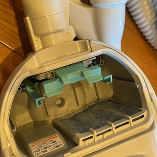 HITACHI掃除機（コードタイプ）の画像