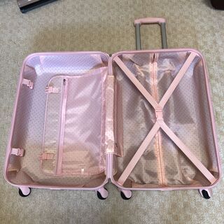 値下げ　キャリーケース　旅行バック　サンリオの画像