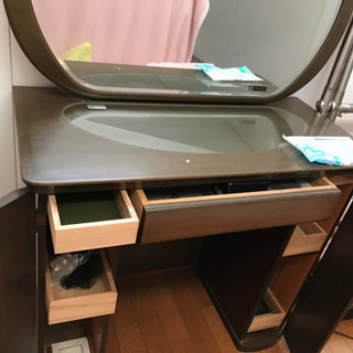 鏡台の画像