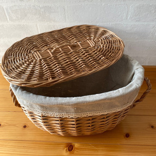バスケット　フタ付き　大きめ