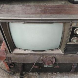７０年代　レトロ　ブラウン管テレビ　真空管ラジオなどで有名なゼニ...