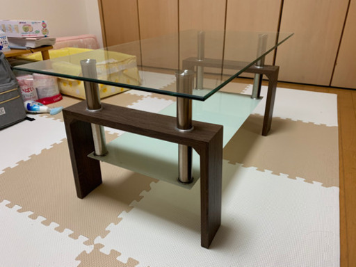 ガラステーブル