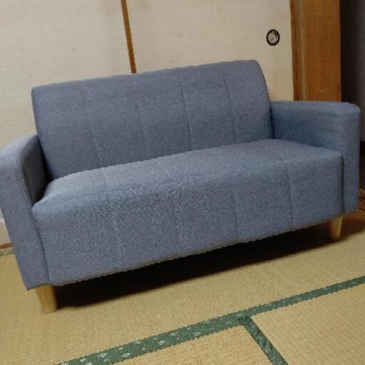 美品、2人がけソファー