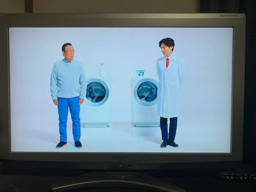 テレビ　32インチ　SHARP AQUOS
