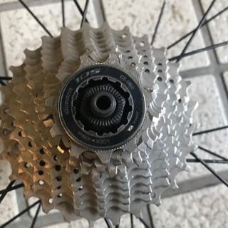 【受け渡し完了】ロードバイク 11速ホイール　105スプロケット付き　700C の画像