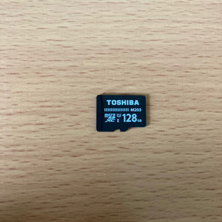 128GB microSDXCカード マイクロSDの画像