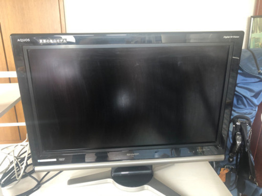 SHARP AQUOS 32型テレビ　2007年製
