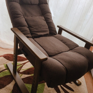 茶色の椅子ですの画像