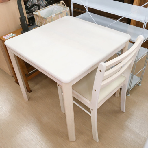 テーブル・イスセット☆木製☆正方形テーブル☆ホワイト☆幅76×奥行76×高さ70cm☆中古品