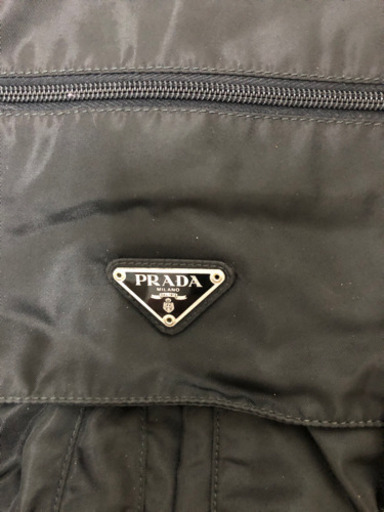PRADA ショルダーバック　（ブラック）お値下げしました‼︎