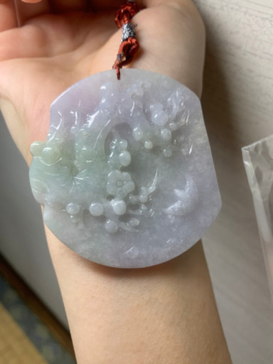 本翡翠ペンダント　ミャンマー産　ラベンダー　緑　梅の花　スズメ