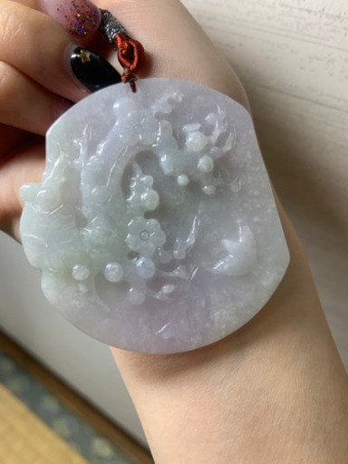 本翡翠ペンダント　ミャンマー産　ラベンダー　緑　梅の花　スズメ