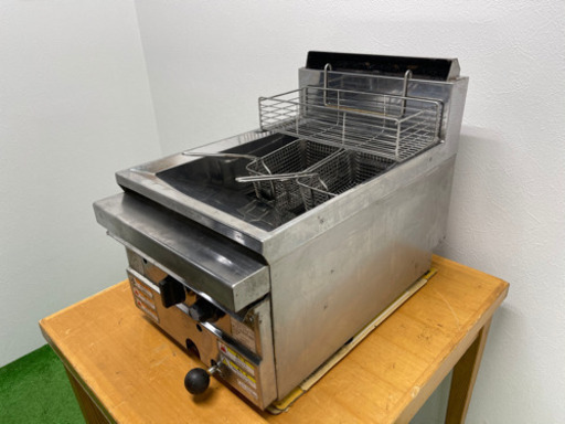 フジマック/富士工業　ガスフライヤー　１０L　卓上型　ＬＰ（プロパンガス）　揚げ物　飲食店　ＦＧＦ１０ＴＢ