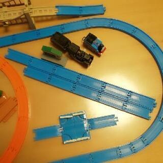 カプセルプラレール / レールたくさん の画像
