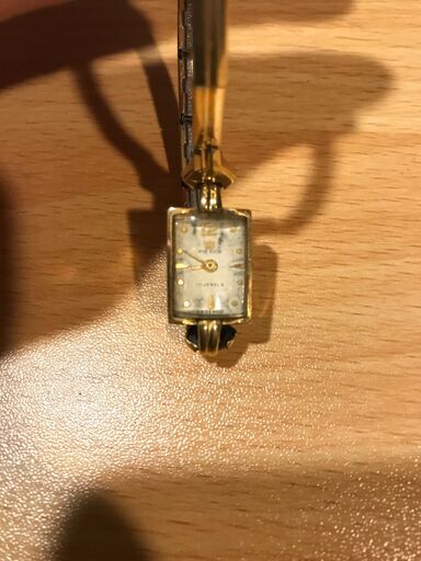 ピアース 腕時計 レディース 裏蓋 K18 750 刻印 14.7g スイス製