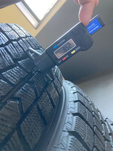 美品 バリ溝 2020年製造！！スタッドレス 175/70R14 ダンロップ ウィンターマックス02 4本セット