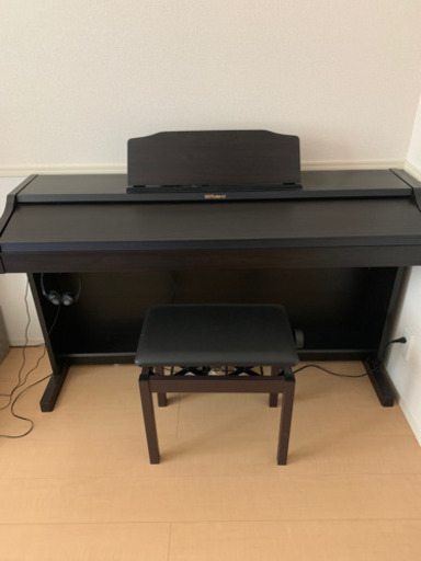 ローランドの電子ピアノです。