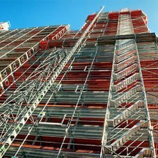 経験も学歴も関係なく稼ぐならコレ(゜-^*)σ 鉄骨とび工事【日給11,000円~】の画像