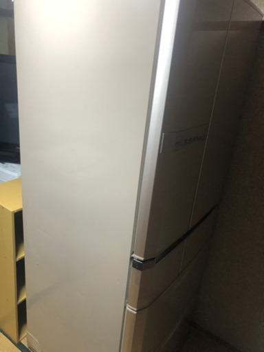 三菱電機 MITSUBISHI ELECTRIC MR-E62S-F [冷蔵庫（620L・フレンチドア） 光ビッグ フローラル]【配送