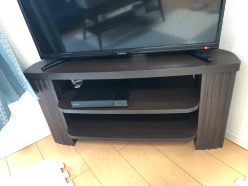 カインズホーム　コーナーテレビ台　ブラウン