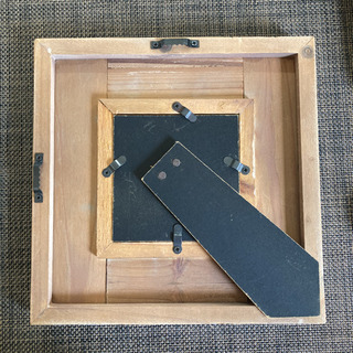 値下げ　ヴィンテージ風デザイン　写真たて　正方形の画像