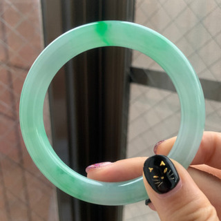 本翡翠バングル　満緑　ミャンマー産天然 アイス系