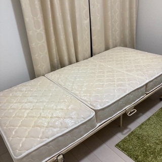 三つ折りポケットコイルマットレス