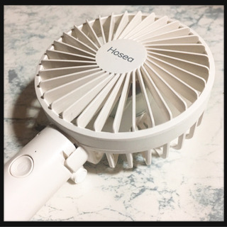 ꒰未使用꒱携帯用2wayミニ扇風機 白 小型ファン 首掛け 卓上 ハンディファンの画像