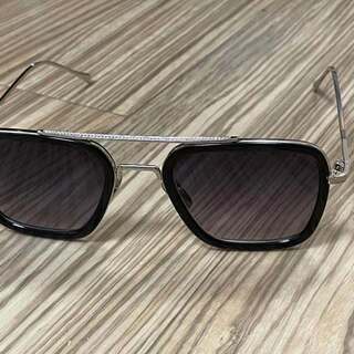 【売ります！】アイアンマンサングラス（計13個・コスプレ用）の画像