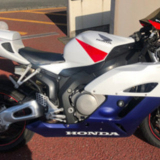 cbr1000rr sc57 決まりましたの画像