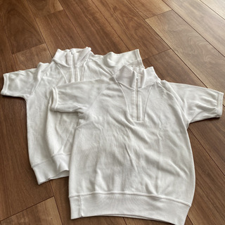 中古　男女兼用　体操服　半袖130センチ　洗い替えに