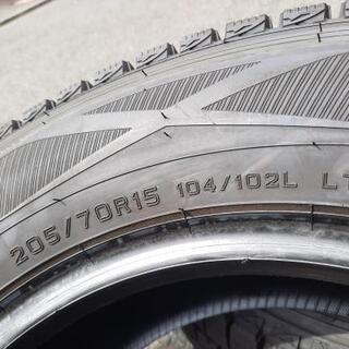 20年46週！新品に近い！走行約500kmのみ DUNLOP WINTERMAXX 205/70R15