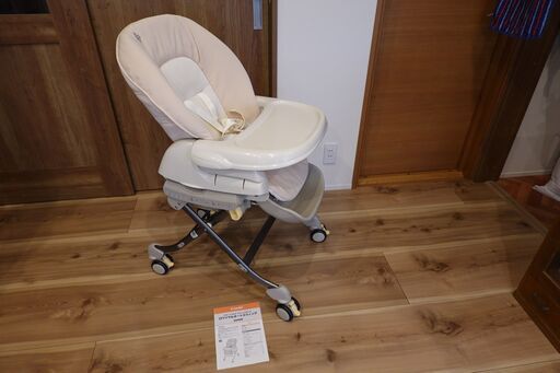 ★電動ベビースイングチェア★ベッド★メロディが流れスイングします