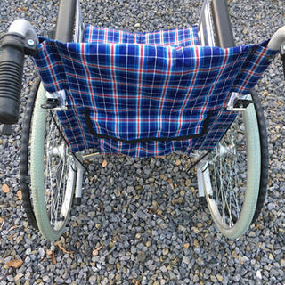 ●アルミ製自走式車椅子 /ノーパンクタイヤ仕様 ●の画像