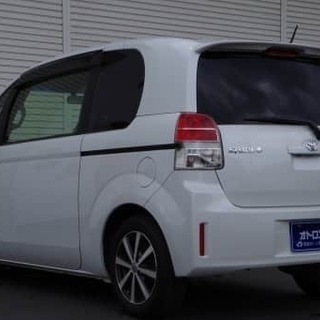 後席モニター付き♪乗り降りラクラク♪トヨタのコンパクトカー(*'▽')の画像