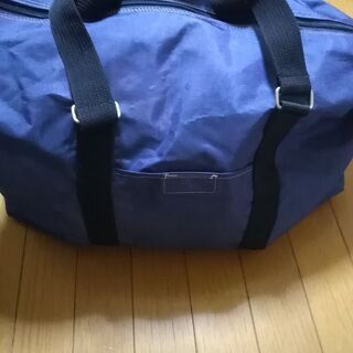 ボストンバッグ　大型　ゴルフメーカの物　サイズ横約55Ｘ縦40Ｘまち18cm　の画像