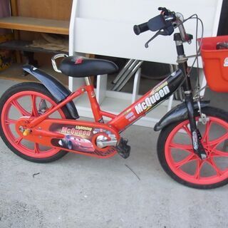 子供　自転車　カーズ 補助輪付き