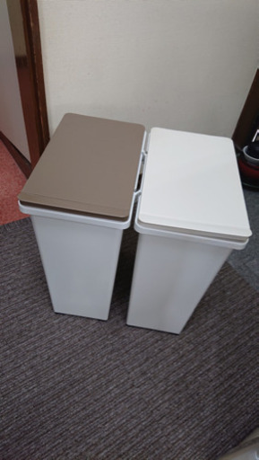 ゴミ箱　2個セット　21 L✖️2です＾＾