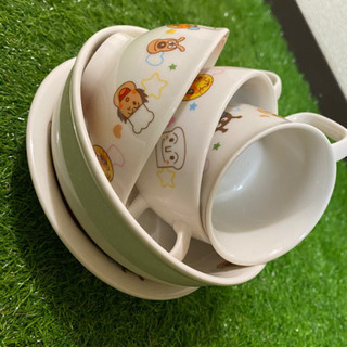 食器5セットの画像