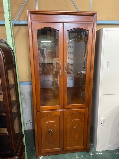 輸入家具　VAN TREIGHT 照明付　ガラスキャビネット　高級　中古