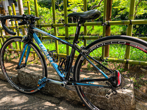 ロードバイク　ジャイアントliv avail 2 カンパニョーロ　シロッコ　35