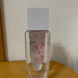 お話中　　テッドベイカー新品未使用ボディスプレー香水