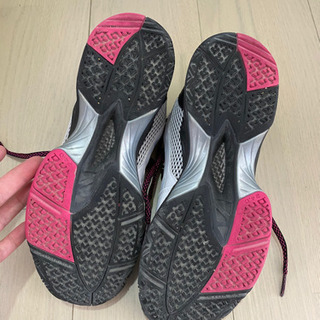 ヨネックス テニスシューズ美品24センチ