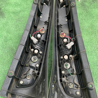 C26セレナ　純正テールランプの画像