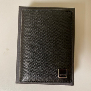 値下げしました！美品！TUMI トゥミ　名刺入れ　レザーの画像