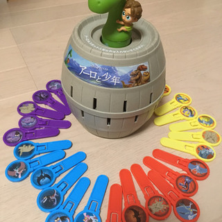 アーロと少年　黒ひげ危機一髪　ディズニー　おもちゃ　タカラトミー