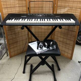 【未使用】 Alesis 電子キーボード 61鍵盤 初心者セット【ヘッドホン、マイク、スタンド、ベンチ、ACアダプター付き】 Melody61 MKII C-5 Alesis キーボード ピアノ 61鍵盤 スピーカー内蔵 ポータブル 初心者