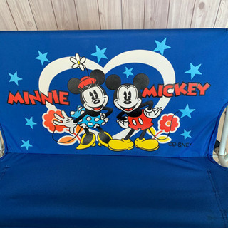 折りたたみチェアーの画像